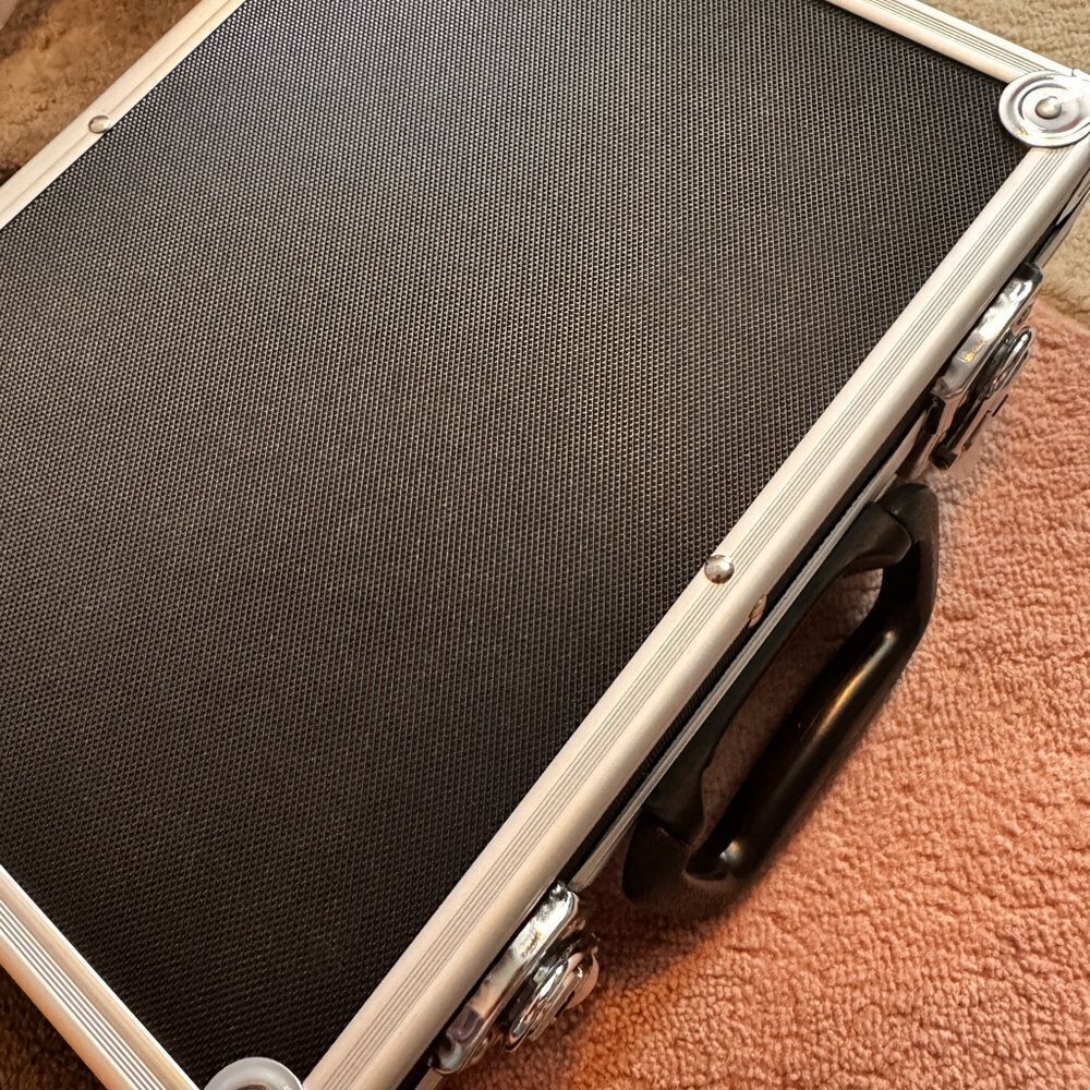 Beauty Control Makeup Case - Picture 14 of 14